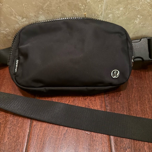lululemon athletica Handbags - lululemon athletica Black Belt Bag for women